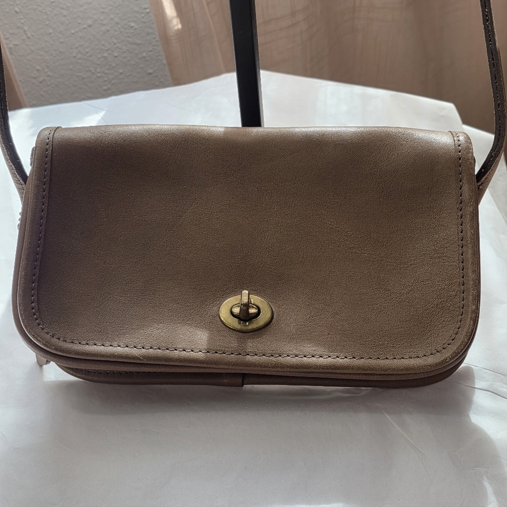 Coach Dinky Bag Made In NYC Taupe 331-2815